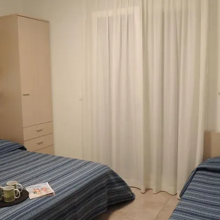 Apartamento Cozy Flat In A With Swimming Pool *