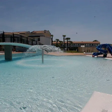 Cozy Flat In A With Swimming Pool Appartement Bibione