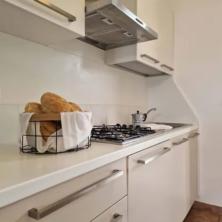 Apartamento Cozy Flat In A With Swimming Pool *